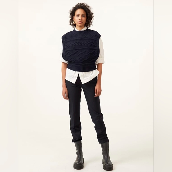 BNWOT Gestuz knitted pullover, navy, Size US M - Picture 1 of 10